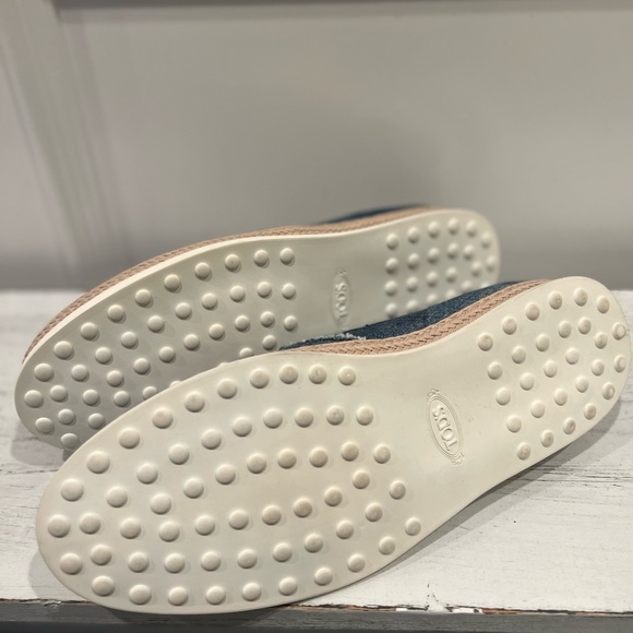 Tods denim slip on loafer - Picture 5 of 9